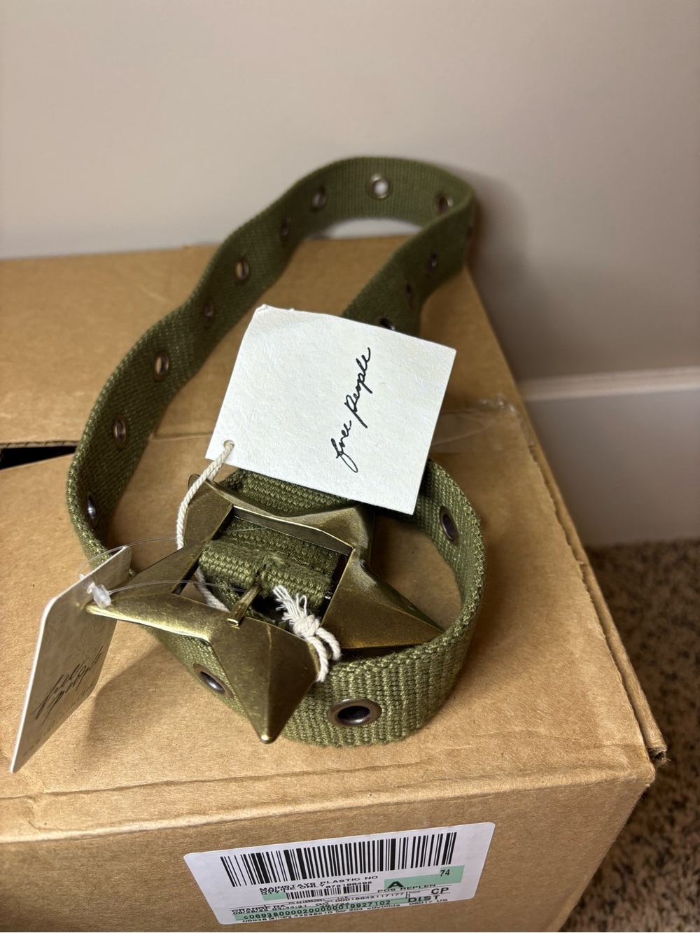 Free People Zoa Hip Belt Weeping Willow Green Star Buckle S/M New With Tags - Picture 5 of 5